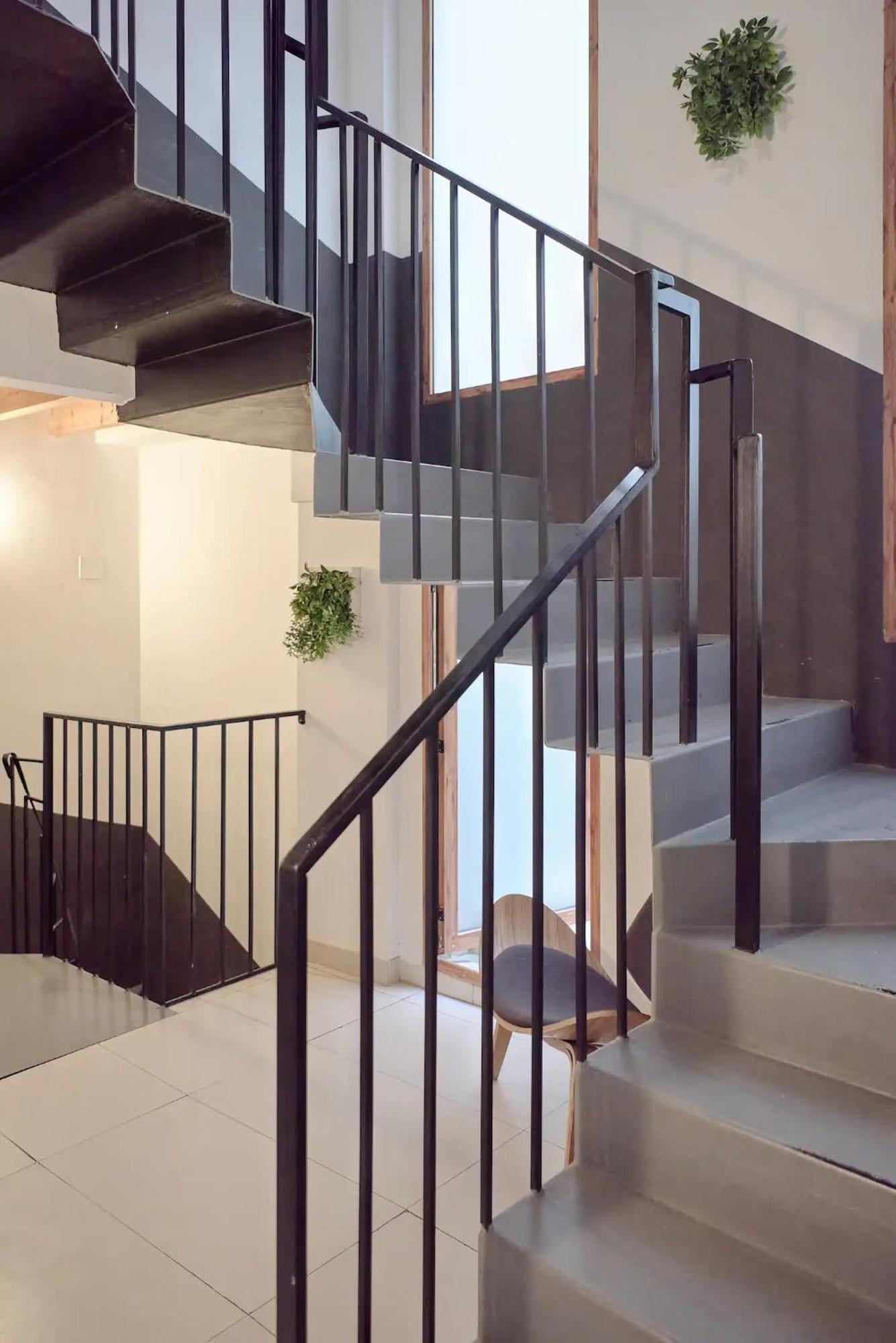 Sunny Cozy Penthouse With A Terrace At Plaza Del Carmen Apartamento Valência Exterior foto