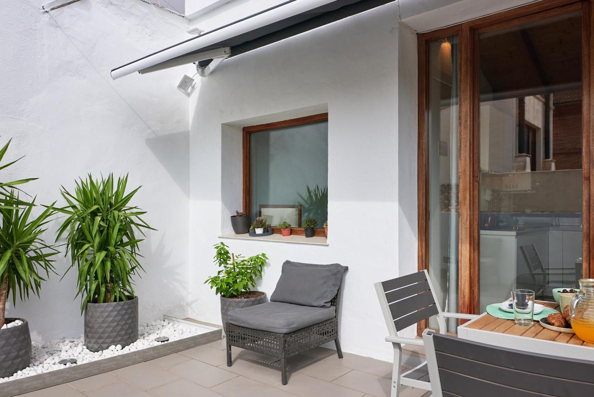 Sunny Cozy Penthouse With A Terrace At Plaza Del Carmen Apartamento Valência Exterior foto